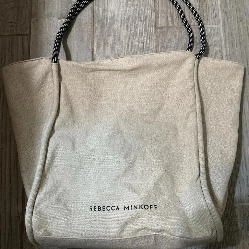 Rebecca Minkoff 100% linen large tote bag with Ying‎ Yang symbol - Picture 2 of 5